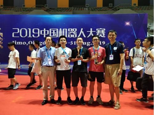 说明: //wzchengren.com/__local/8/25/84/9D3272AE3A27D7AFED5A0D8BACD_08CCFE67_17BBE.jpg